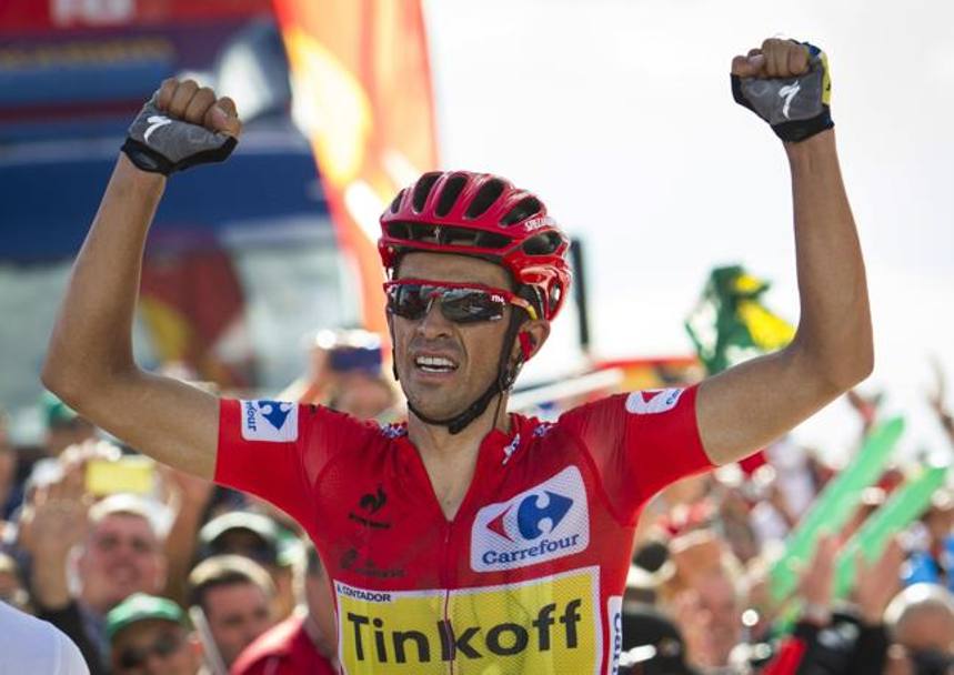 Esausto ma felice, Contador esulta all’arrivo di Puerto de Ancares: la Vuelta  a un passo. Afp